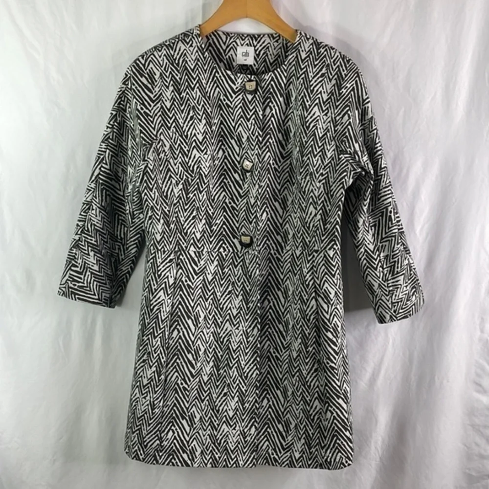 Cabi, black and white batik print knit jacket long